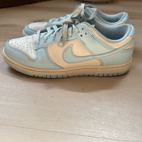 Nike Dunk Low Retro in Pale Ivory and Glacier Blue - Picture 3 of 5
